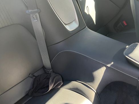 Used 2018 Aston Martin DB11 V12 image 10