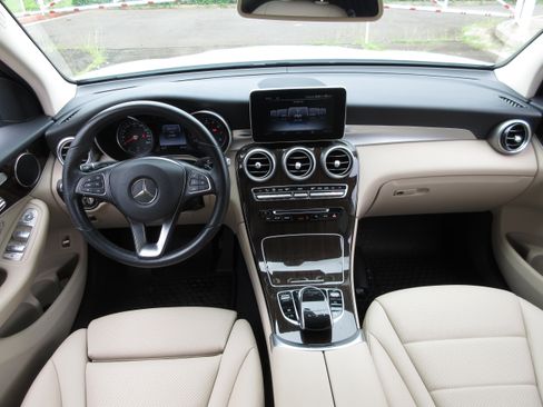 Used 2016 Mercedes-Benz GLC 300 image 12