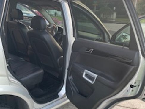 Used 2014 Chevrolet Captiva Sport LT w/ Convenience Package image 19