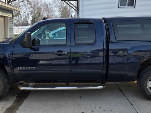 Used 2010 Chevrolet Silverado 1500 LT w/ Power Pack Plus image 4