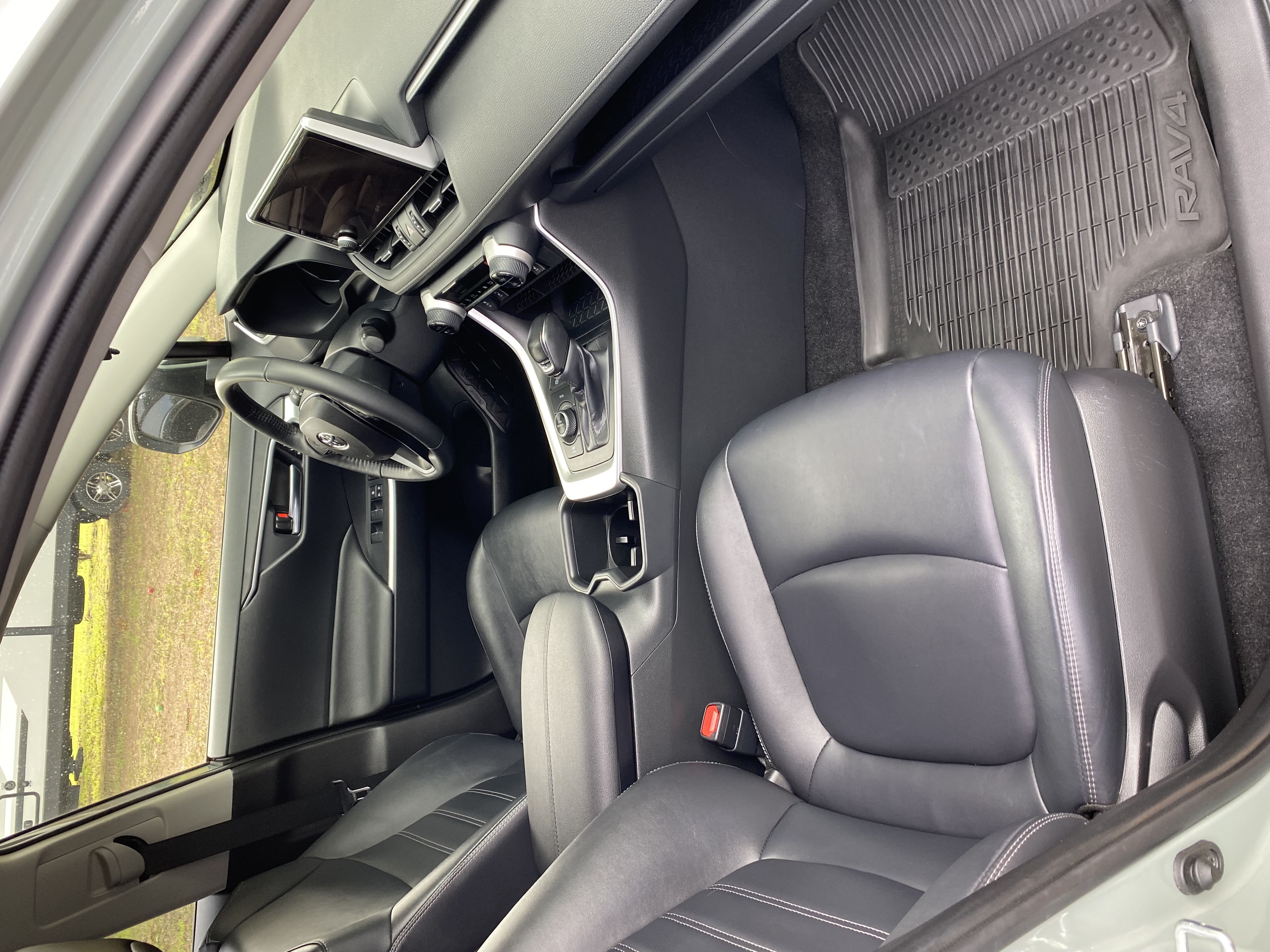 Used 2023 Toyota RAV4 XLE Premium AWD/4WD image 15