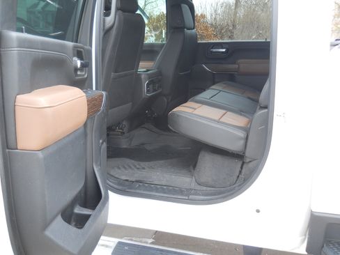 Used 2022 Chevrolet Silverado 2500 High Country w/ Z71 Off-Road Package image 16