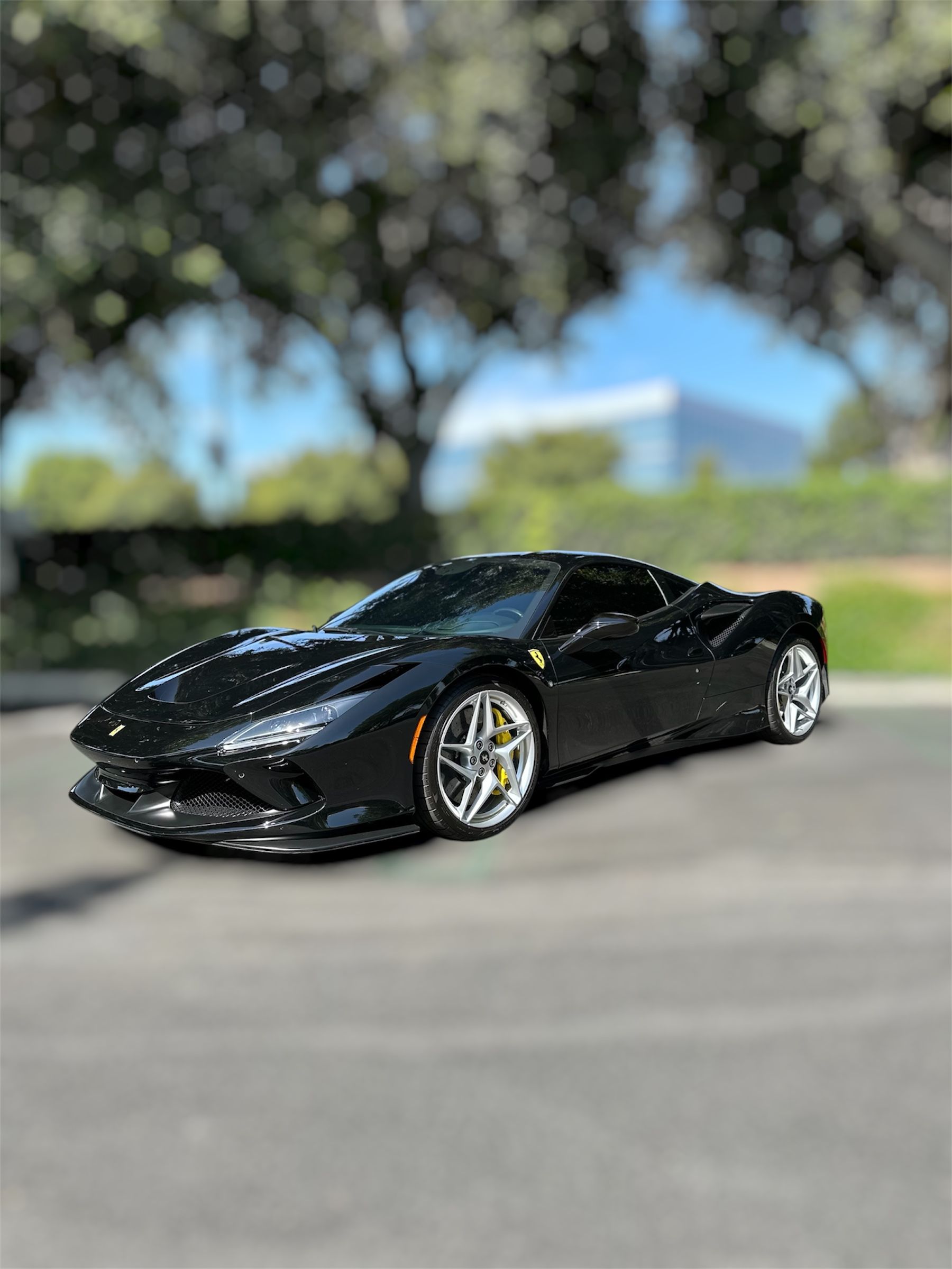 Used 2020 Ferrari F8 Tributo RWD image 9