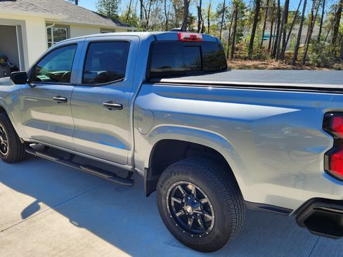 Used 2024 Chevrolet Colorado W/T w/ Safety Package image 2