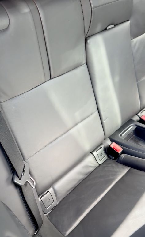 Used 2011 BMW M3 Convertible RWD image 15