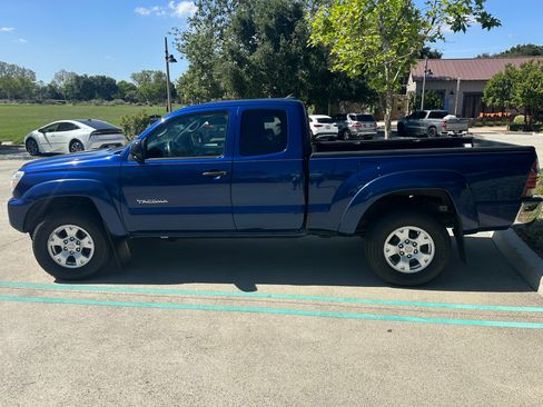 Used 2015 Toyota Tacoma 4x4 Access Cab V6 w/ SR5 Package image 8