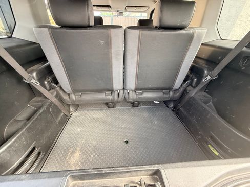 Used 2005 Honda Element LX image 16