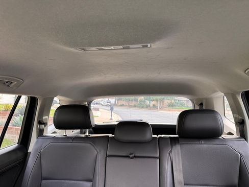 Used 2019 Volkswagen Tiguan SE image 16