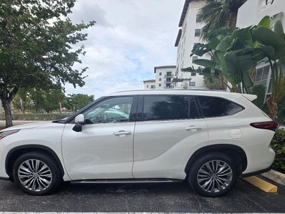Used 2021 Toyota Highlander Platinum