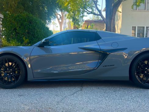 Used 2024 Chevrolet Corvette Z06 w/ Stealth Interior Trim Package image 9