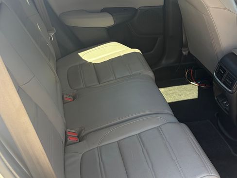 Used 2017 Honda CR-V Touring image 2