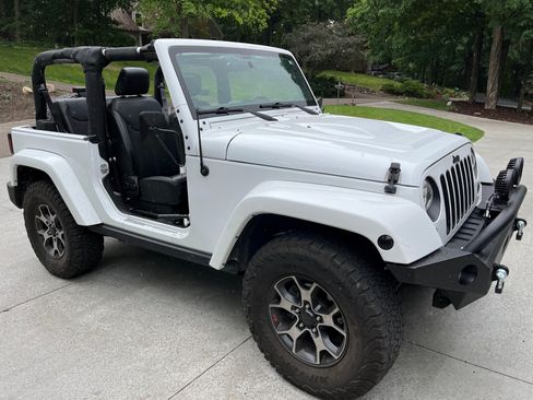 Used 2016 Jeep Wrangler Sahara AWD/4WD image 1