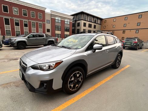 Used 2020 Subaru Crosstrek 2.0i Premium AWD/4WD image 6