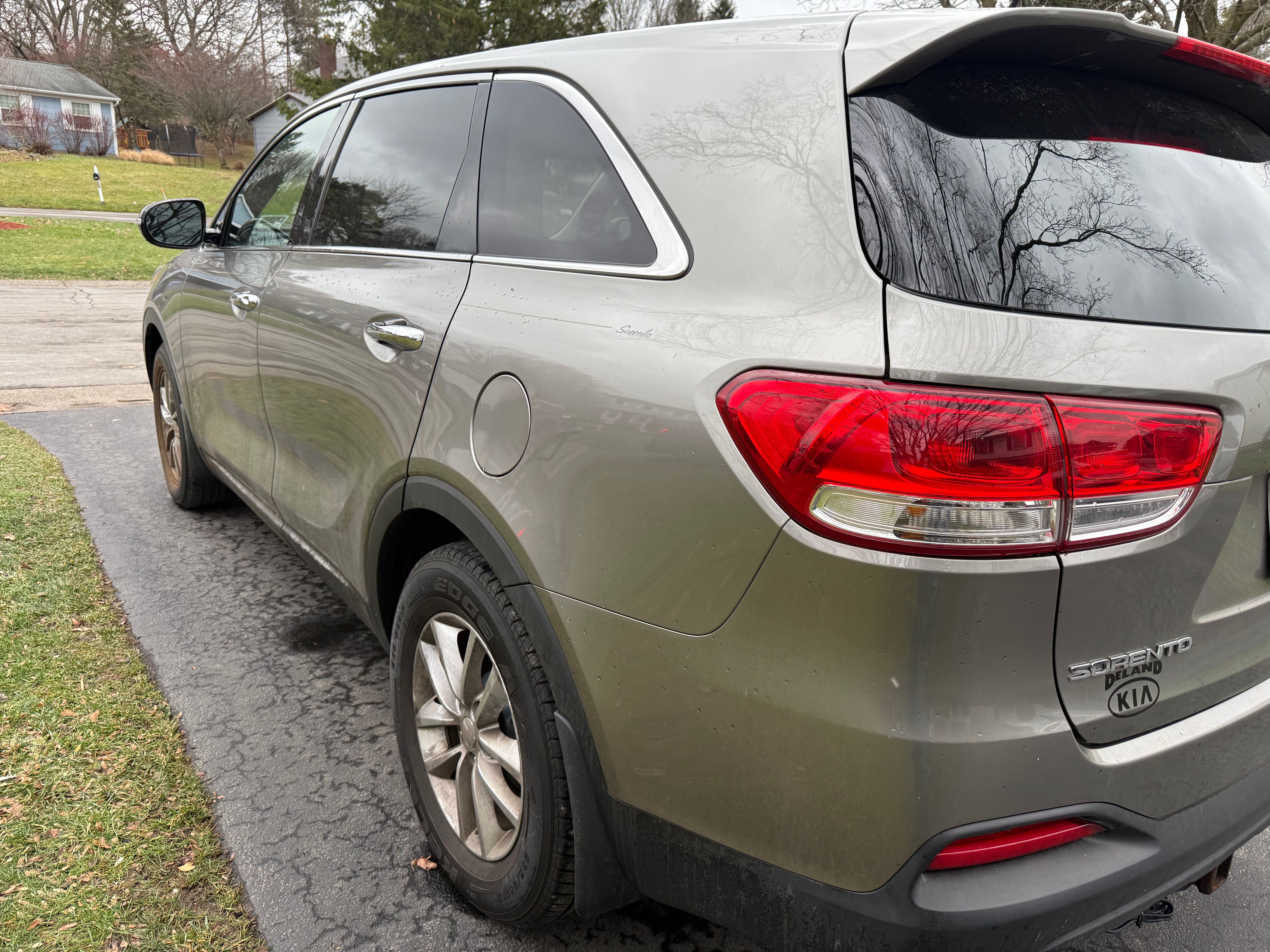 Used 2018 Kia Sorento L FWD image 2