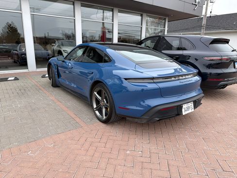 Used 2021 Porsche Taycan Turbo S image 4