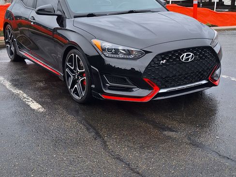Used 2022 Hyundai Veloster N N Coupe 3D image 2