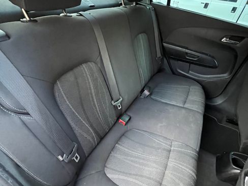 Used 2016 Chevrolet Sonic LT image 6