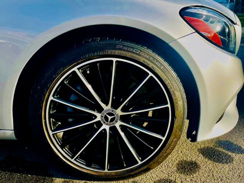 Used 2019 Mercedes-Benz C 300 Sedan image 16