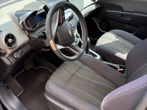 Used 2013 Chevrolet Sonic LT image 12