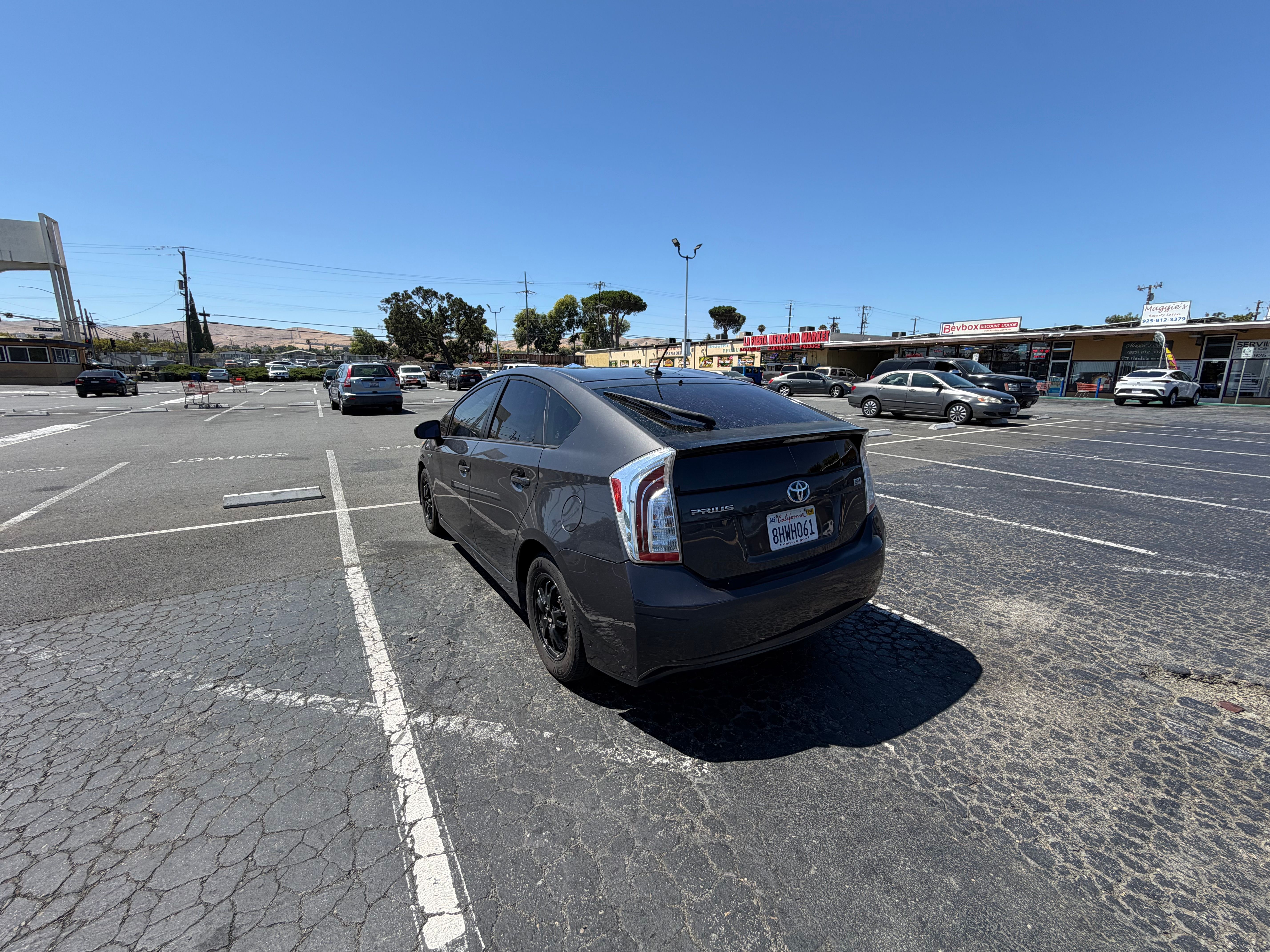 Used 2014 Toyota Prius Three FWD image 2