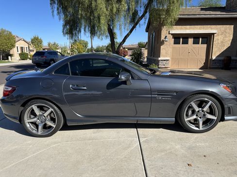 Used 2014 Mercedes-Benz SLK 55 AMG image 11