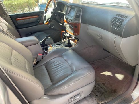 Used 2007 Lexus LX 470 4WD image 6