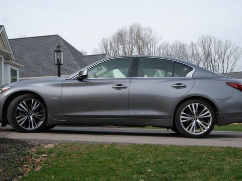 Used 2018 INFINITI Q50 Luxe w/ Cargo Package (L95) image 5