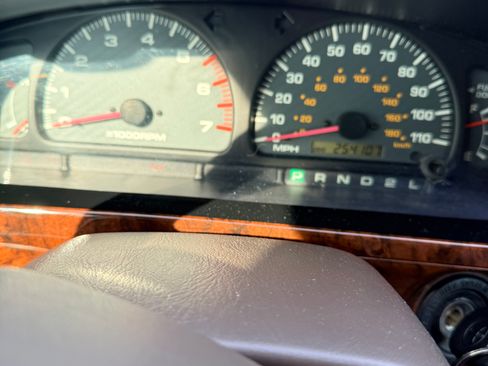 Used 2000 Toyota 4Runner Limited image 23