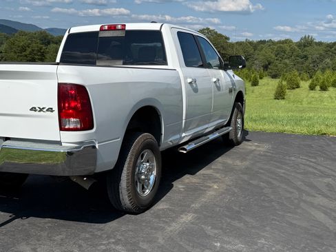 Used 2010 Dodge Ram 2500 Truck SLT w/ Big Horn Regional Pkg image 5