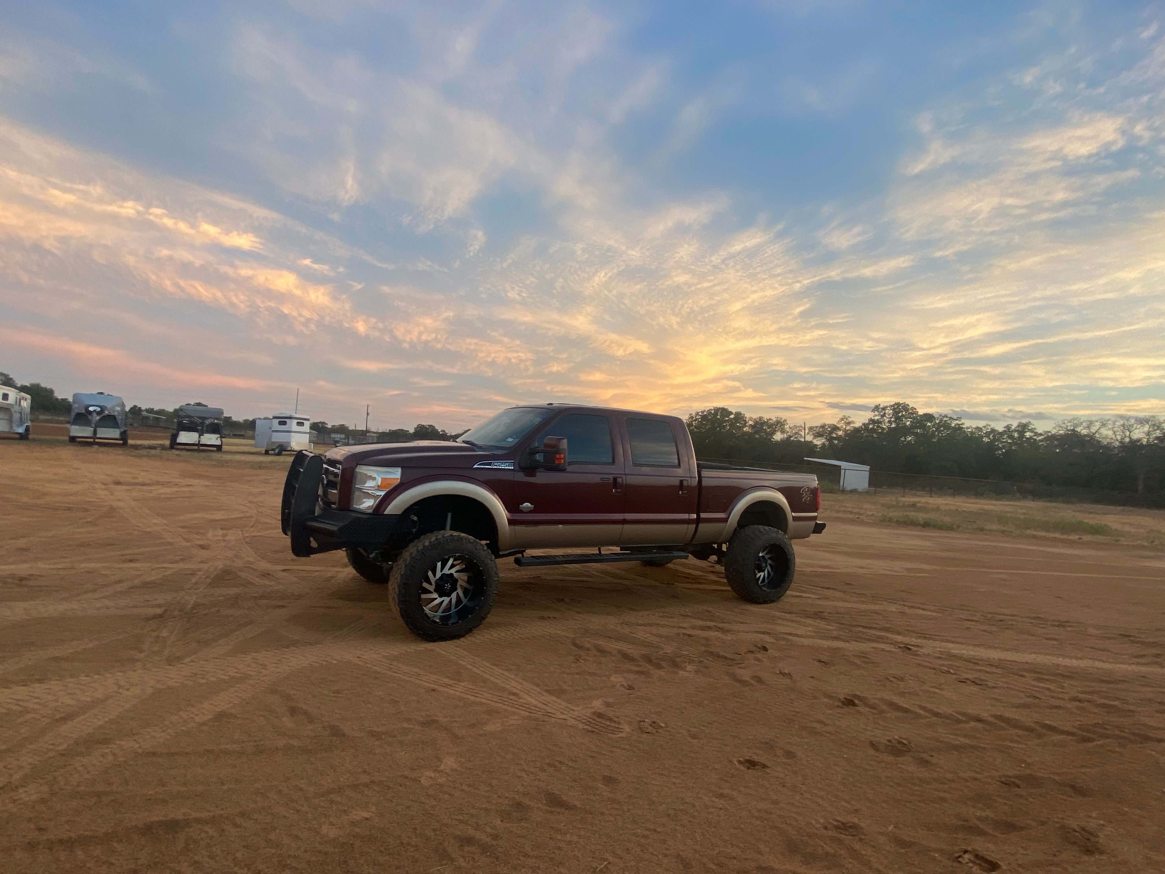 Used 2011 Ford F250 King Ranch w/ Camper Pkg AWD/4WD image 11