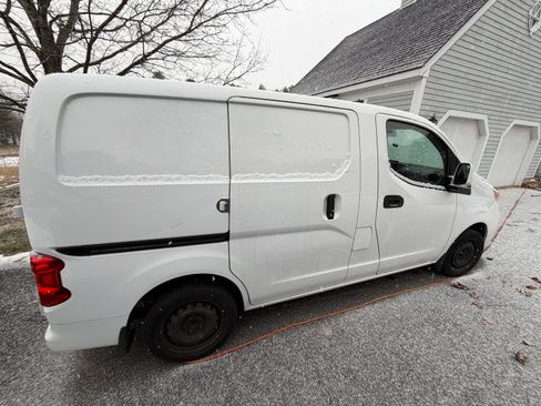 Used 2019 Nissan NV200 SV image 1