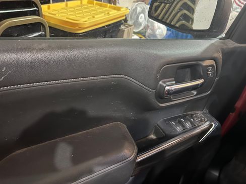 Used 2019 Chevrolet Silverado 1500 LT w/ All-Star Edition image 13