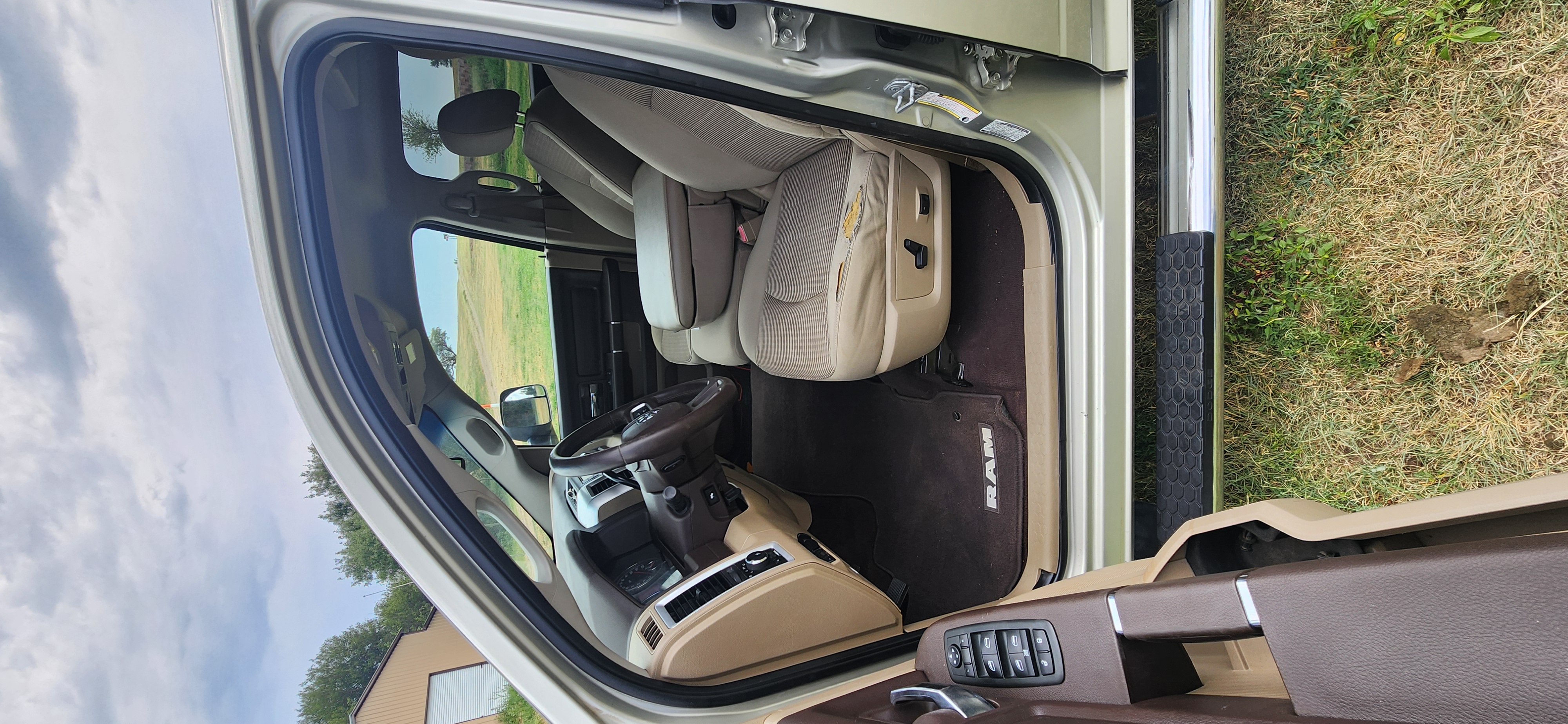 Used 2010 Dodge Ram 2500 Truck SLT w/ Big Horn Regional Pkg RWD image 8