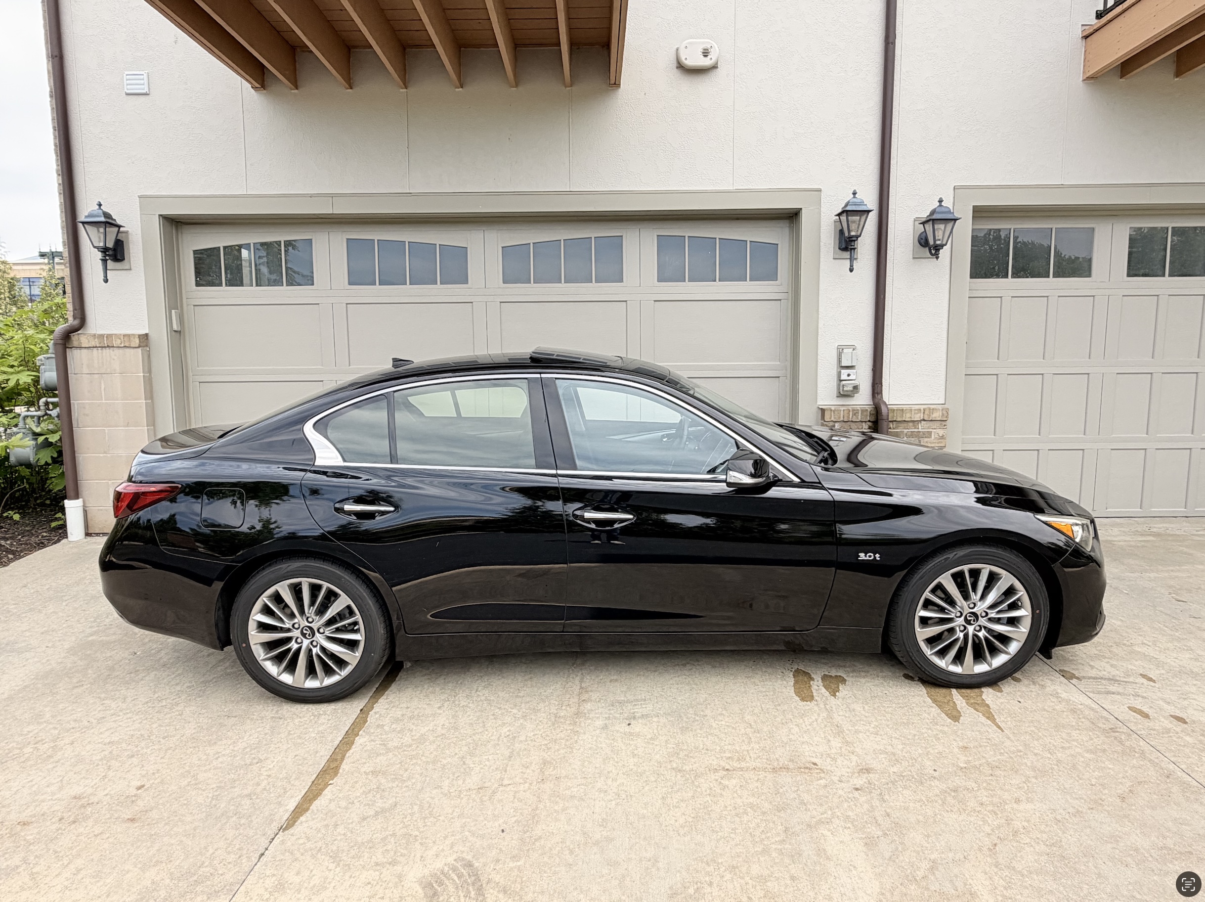 Used 2020 INFINITI Q50 Luxe AWD/4WD image 4
