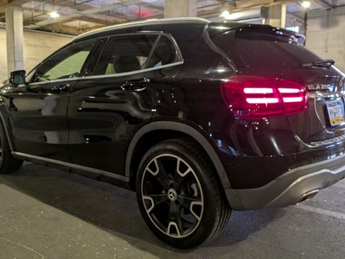 Used 2019 Mercedes-Benz GLA 250 image 8