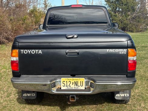 Used 2004 Toyota Tacoma Pickup 2D 6 ft image 5