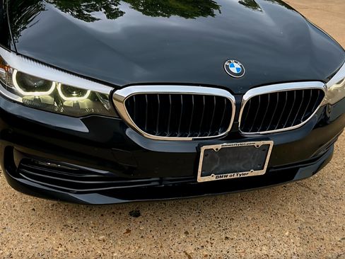 Used 2017 BMW 530i image 1