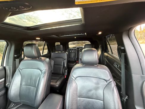 Used 2019 Ford Explorer Sport w/ Equipment Group 401A image 11