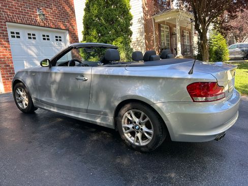 Used 2009 BMW 128i Convertible image 15