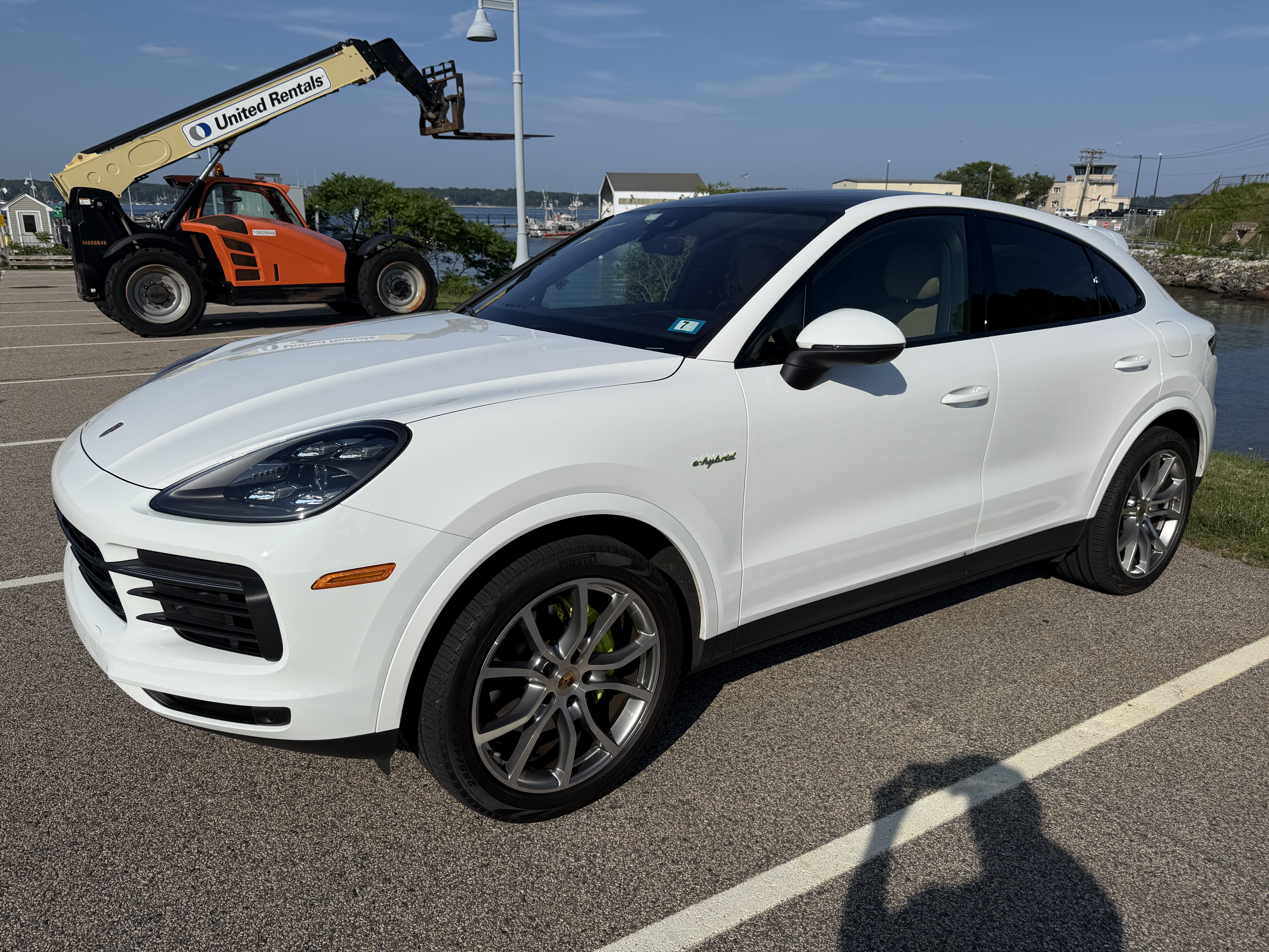 Used 2023 Porsche Cayenne Coupe AWD/4WD image 4