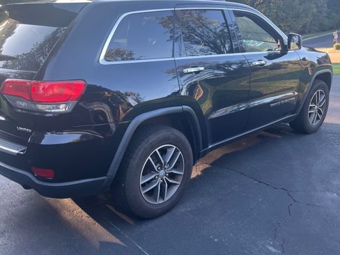 Used 2017 Jeep Grand Cherokee Limited image 4