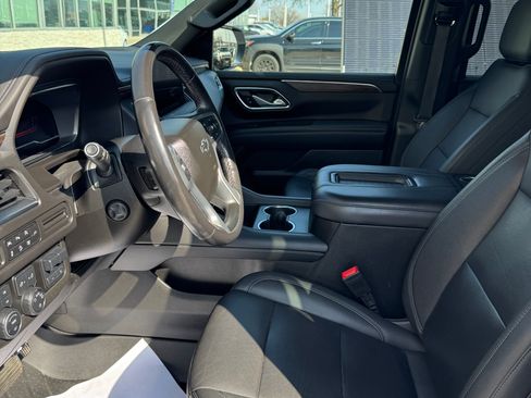 Used 2022 Chevrolet Tahoe Z71 w/ Z71 Off-Road Package image 6