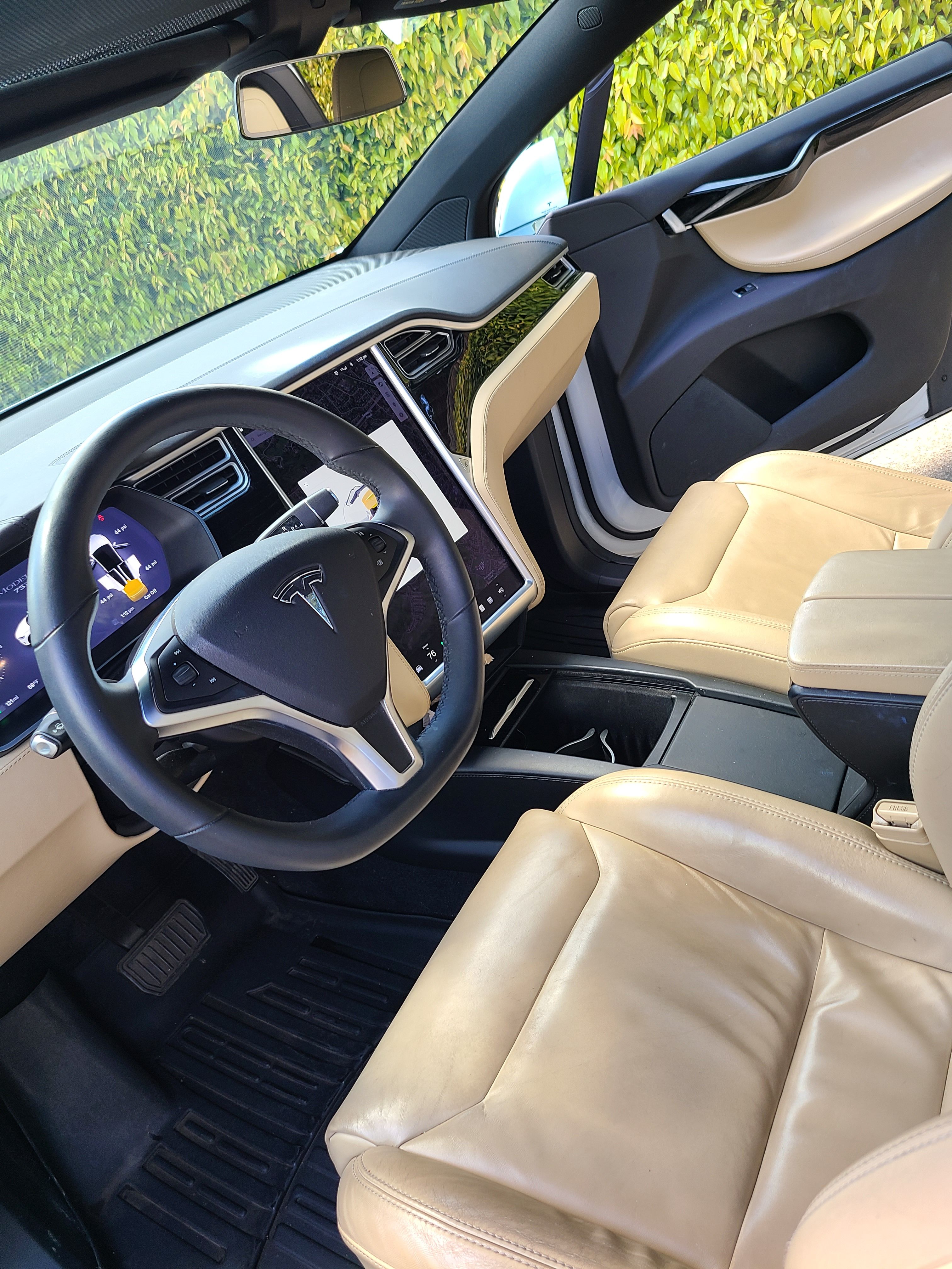 Used 2016 Tesla Model X 75D AWD/4WD image 9