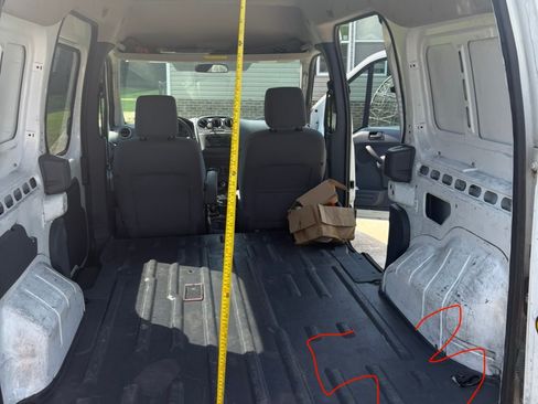 Used 2012 Ford Transit Connect XL FWD image 20