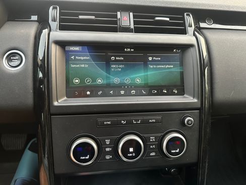Used 2019 Land Rover Discovery SE AWD/4WD image 31