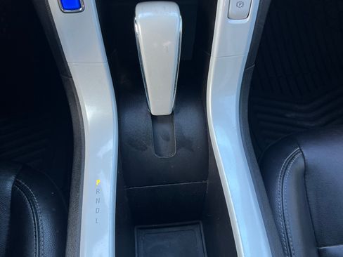 Used 2013 Chevrolet Volt Premium w/ Premium Trim Package FWD image 17