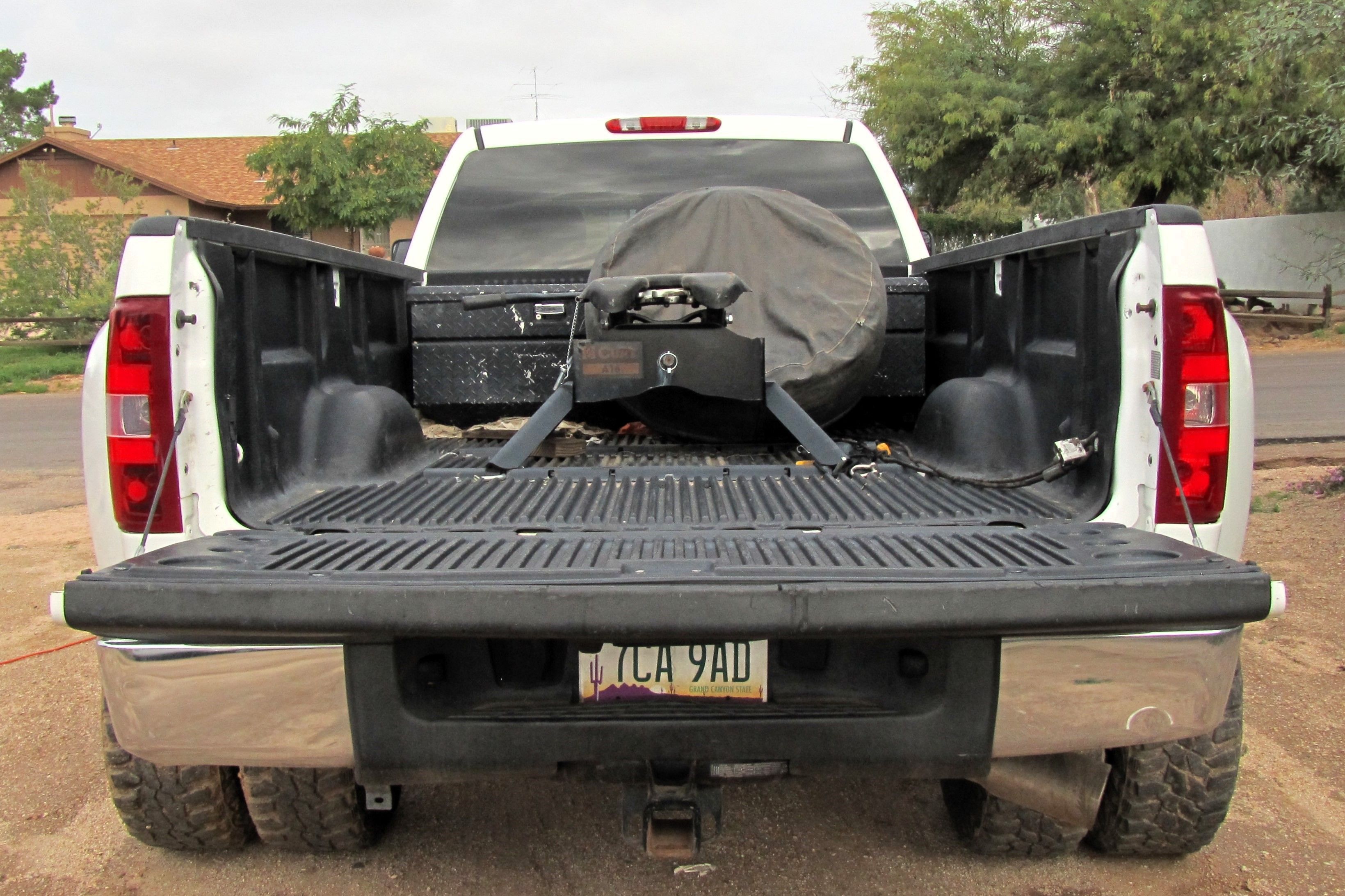 Used 2007 GMC Sierra 3500 SLT w/ Convenience Package AWD/4WD image 8