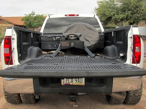 Used 2007 GMC Sierra 3500 SLT w/ Convenience Package image 8