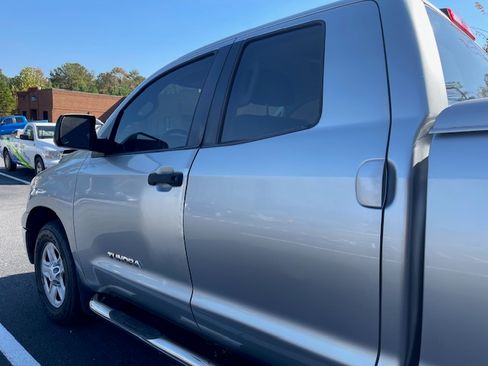 Used 2011 Toyota Tundra 2WD Double Cab image 9