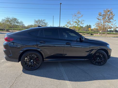 Used 2022 BMW X6 M50i w/ Executive Package image 5